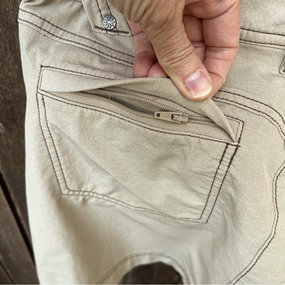 Athleta Take A Hike Snap Side Tan Hiking Skirt Sz 6 - Picture 3 of 11